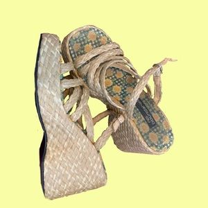 deadstock no boundaries raffia platforms